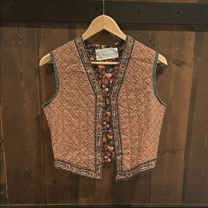 Suttles and Seawinds Patterned Vest Women’s Size M
